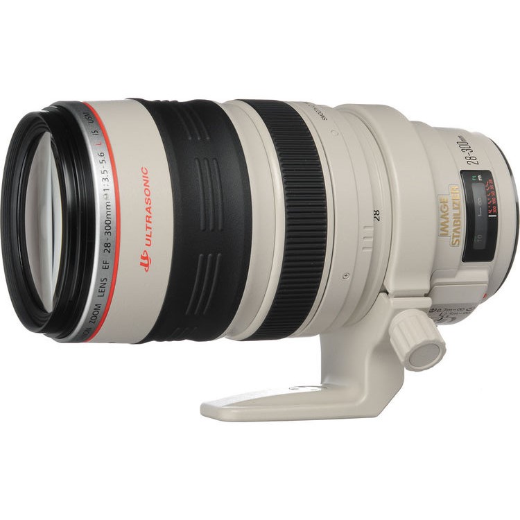Canon EF 28-300mm IS lens